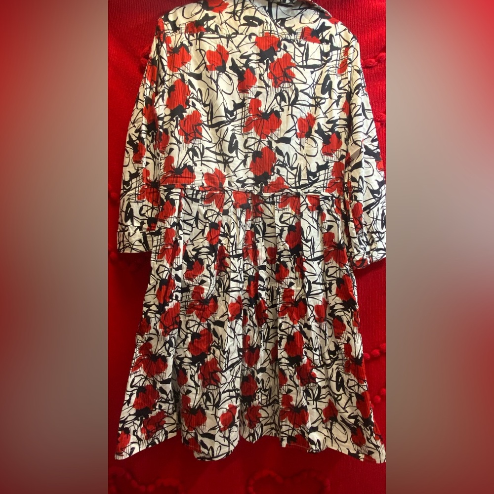 SAMANTHA SUNG Red and Black Floral Casual Dress
